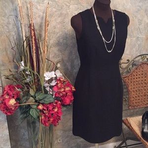 Gorgeous🌹 little black dress.